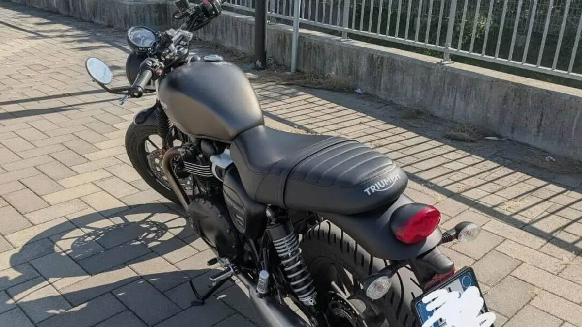 Triumph Speed Twin 900 (2023 - 24)  (8)
