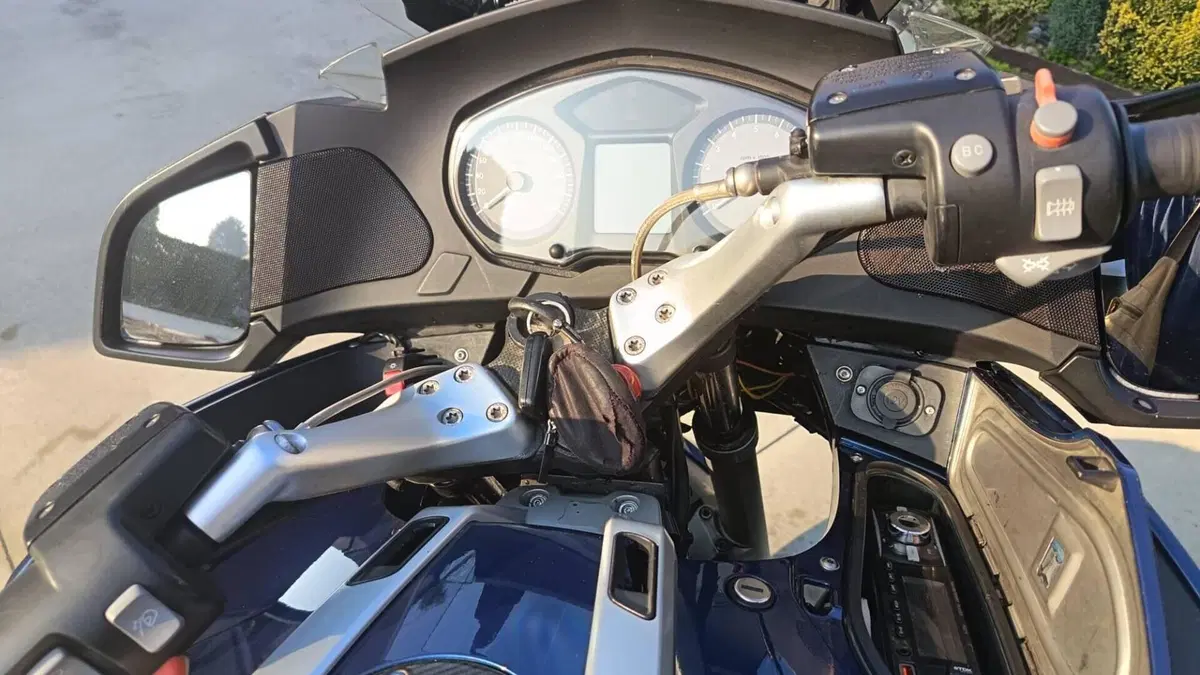 Bmw R 1200 RT (2008 - 09)  (4)