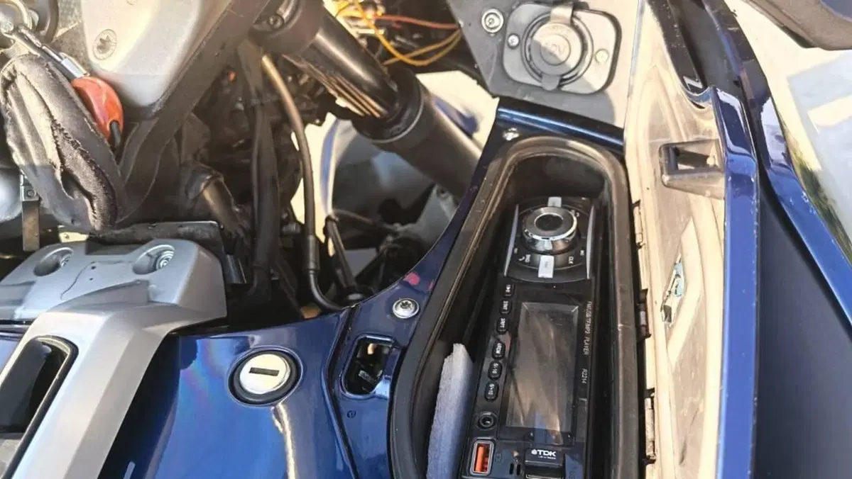 Bmw R 1200 RT (2008 - 09)  (5)