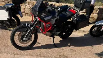 Ducati DesertX (2022 - 25) usata
