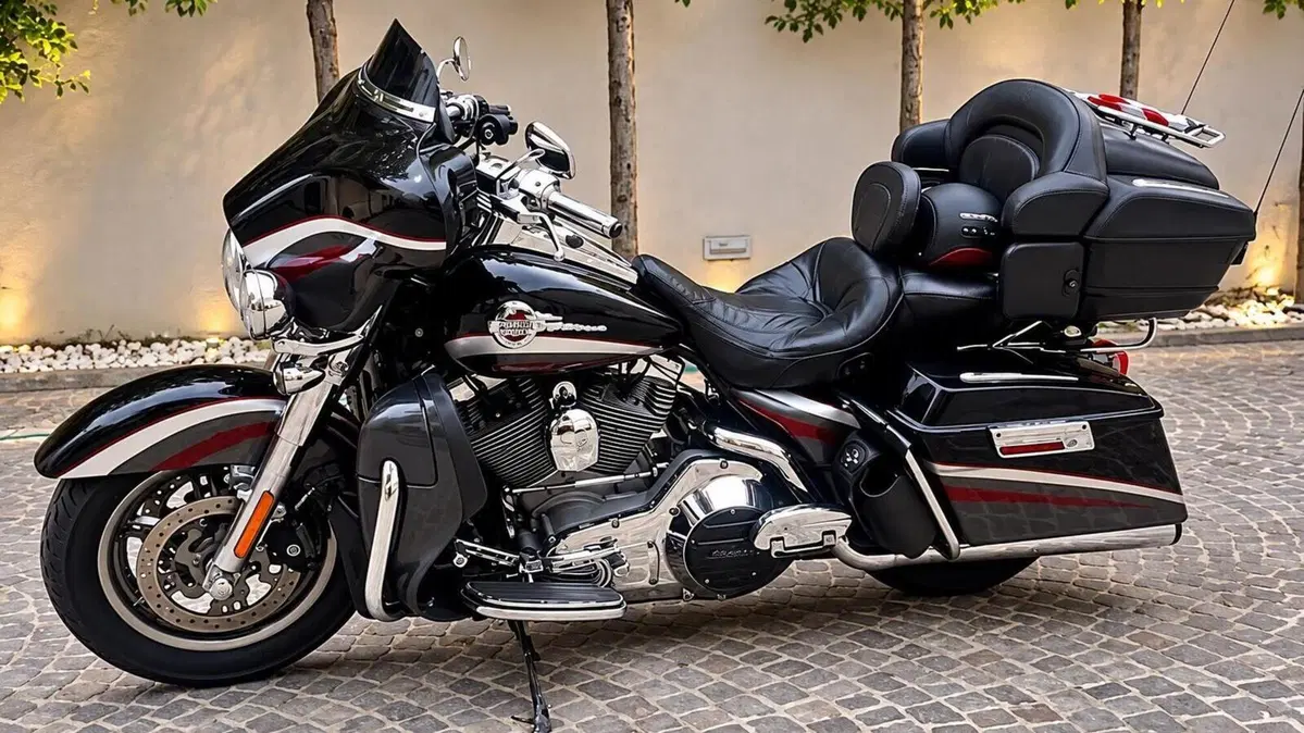 Harley-Davidson 1450 Electra Glide Ultra Classic (2006 - 07) - FLHTCUI  (3)