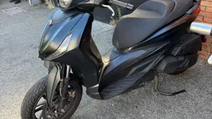Piaggio Beverly 400 S ABS-ASR (2021 - 24)  (2)