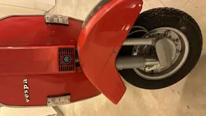 Vespa   (10)