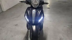 Piaggio Beverly 300 i.e. Police ABS-ASR (2017 - 20) 