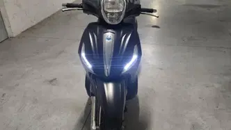Piaggio Beverly 300 i.e. Police ABS-ASR (2017 - 20) usata