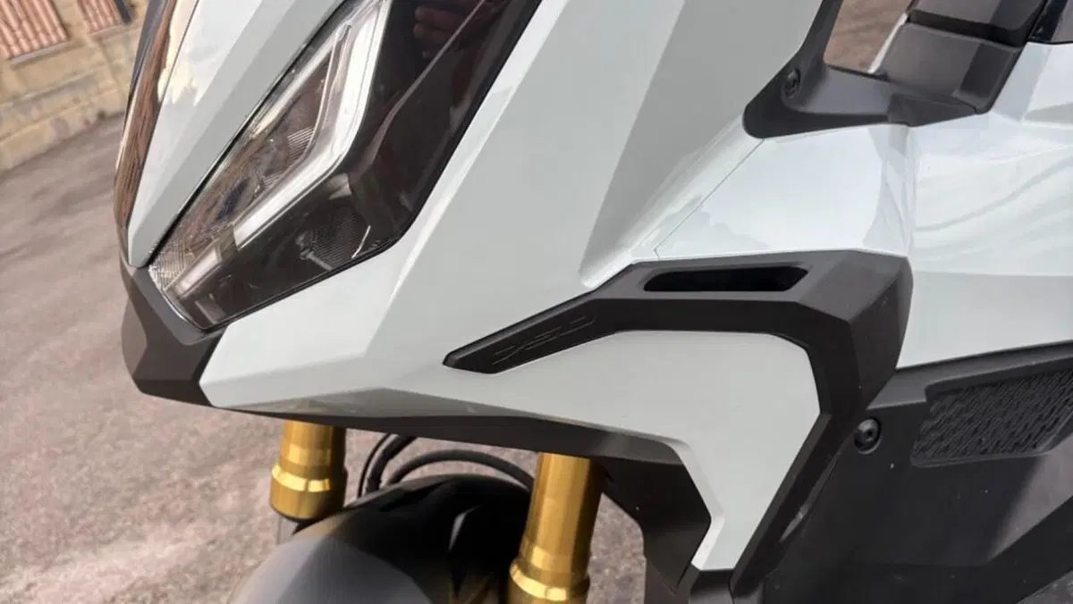 Honda X-ADV 750 DCT (2021 - 24)  (2)