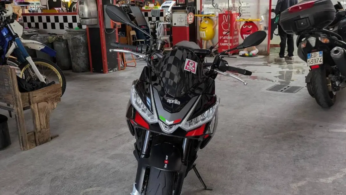 Aprilia Tuono 660 Factory (2022 - 24)  (2)