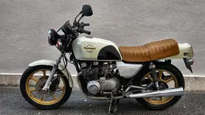 Kawasaki   (2)