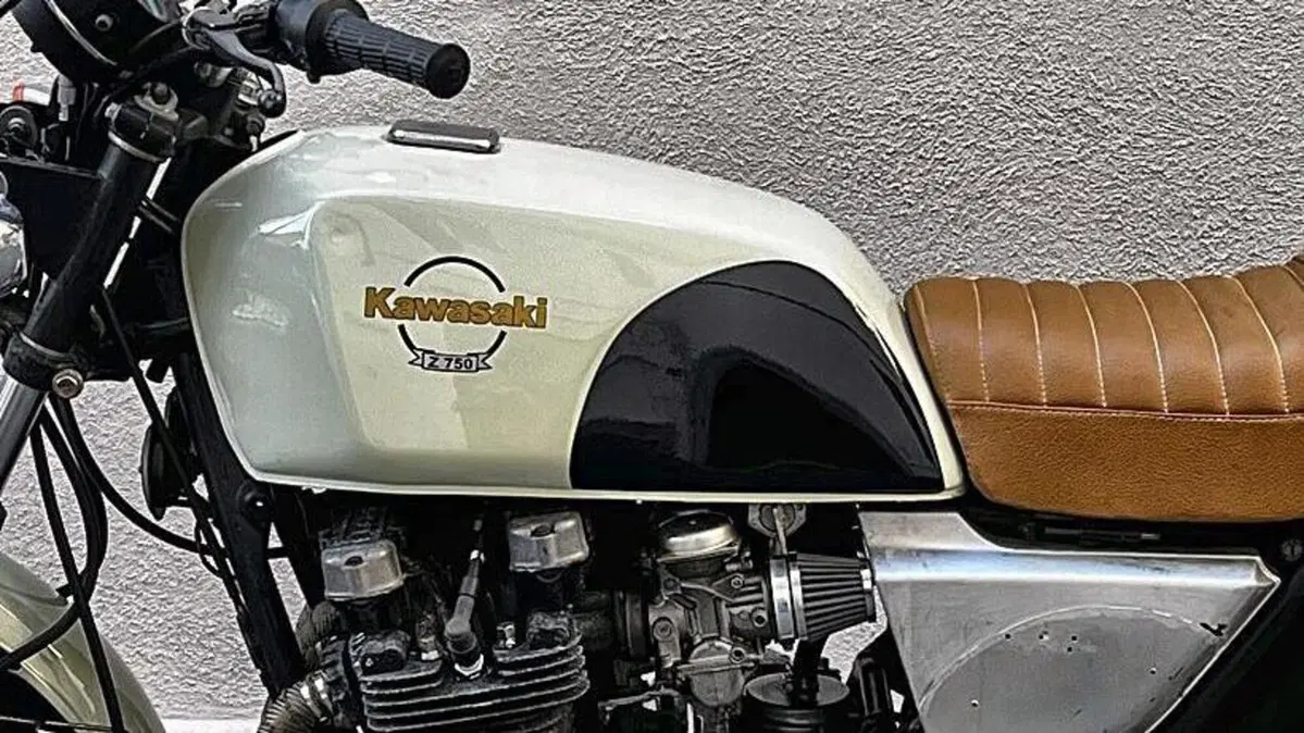 Kawasaki   (3)
