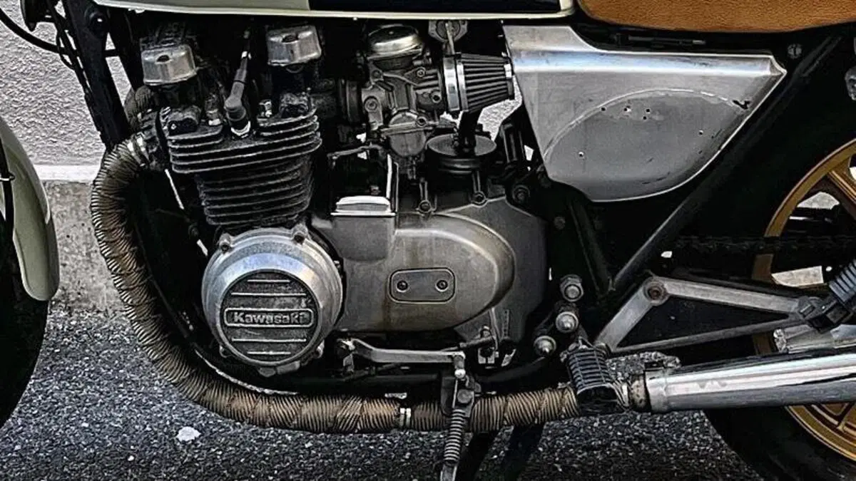 Kawasaki   (4)