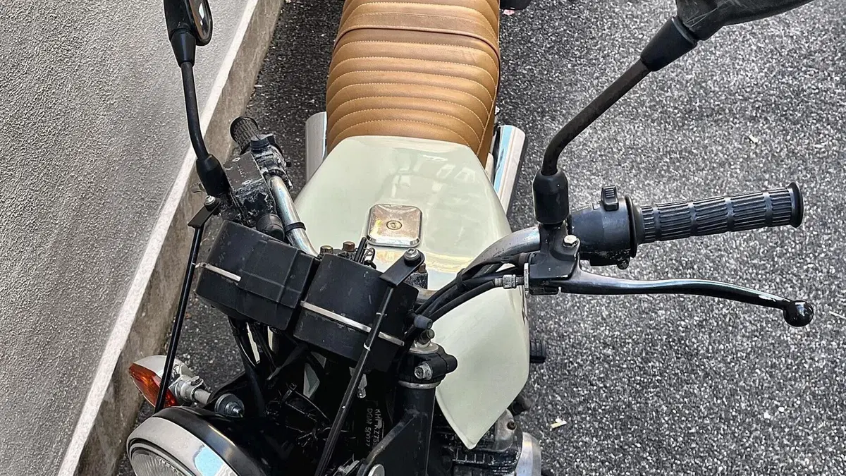Kawasaki   (8)
