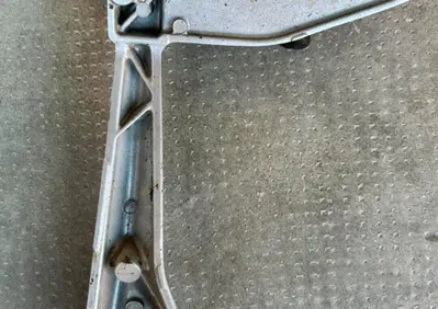 Pedana passeggero sx KTM 390 Duke 2012/2016 - Annuncio 10124770