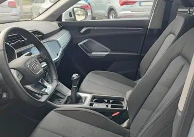 Audi Q3 Sportback 35 1.5 tfsi Business Plus (14)