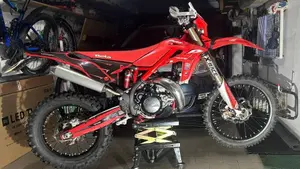 Betamotor Xtrainer 300 2t (2015 - 16)  (2)