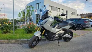 Honda X-ADV 750 (2025 - 27)  (6)