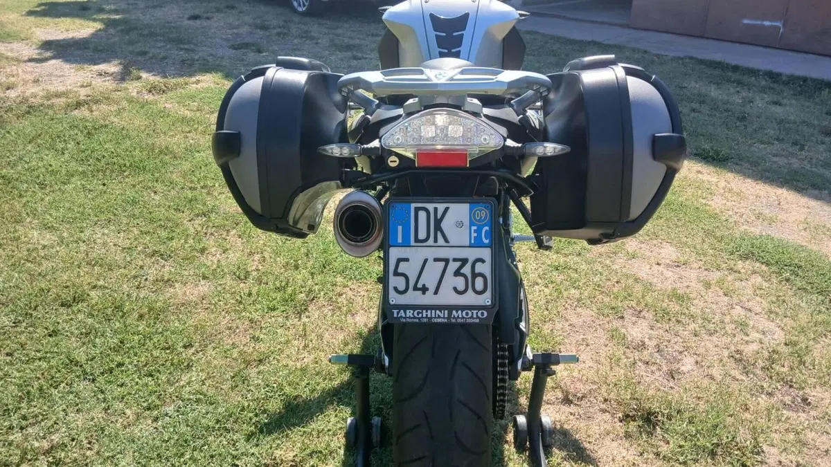 Bmw F 800 R (2009 - 11)  (2)