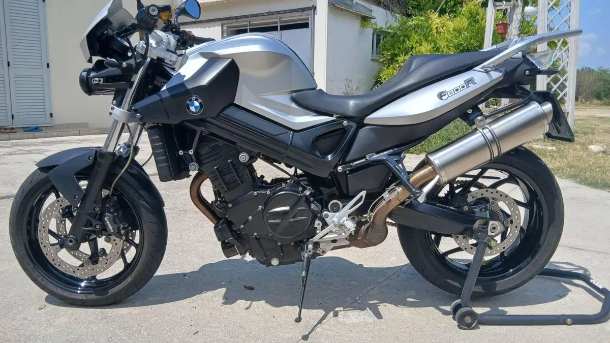 Bmw F 800 R (2009 - 11)  (4)