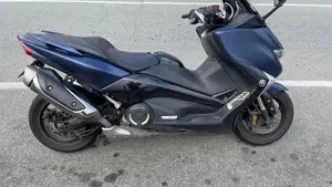 Yamaha T-Max 530 DX (2017 - 19)  (2)