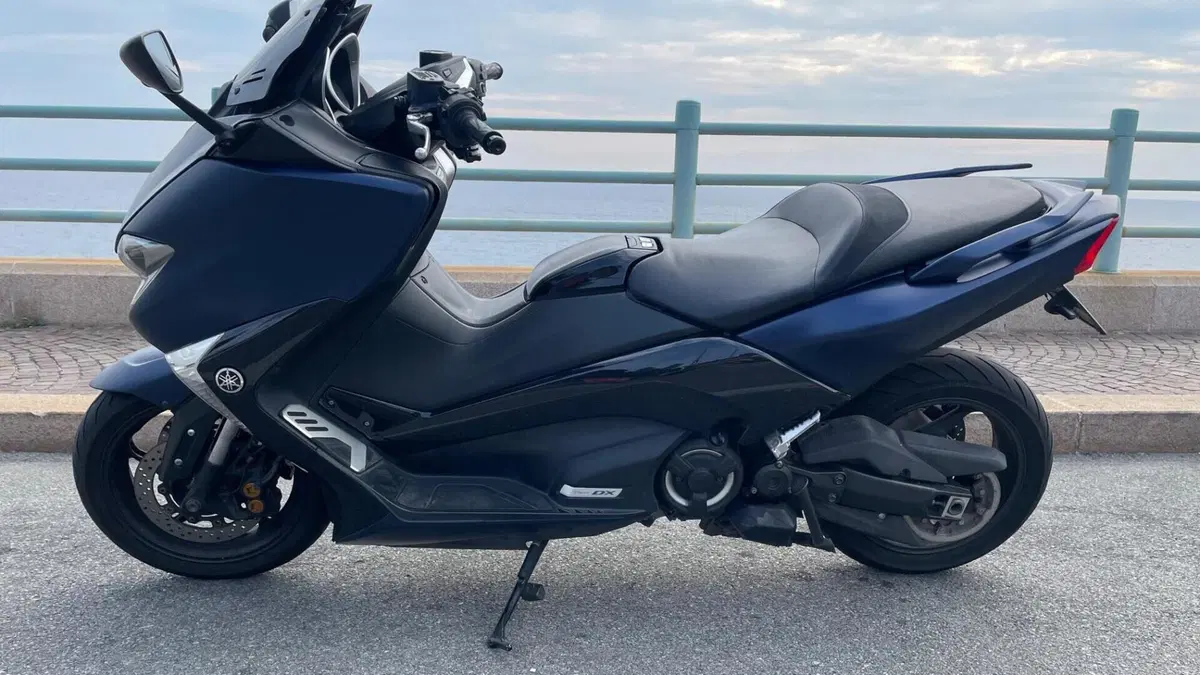 Yamaha T-Max 530 DX (2017 - 19)  (3)