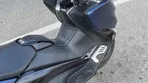 Yamaha T-Max 530 DX (2017 - 19)  (7)