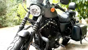 Harley-Davidson 883 Iron (2014 - 16) - XL 883N  (5)