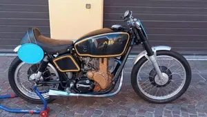 Ajs  