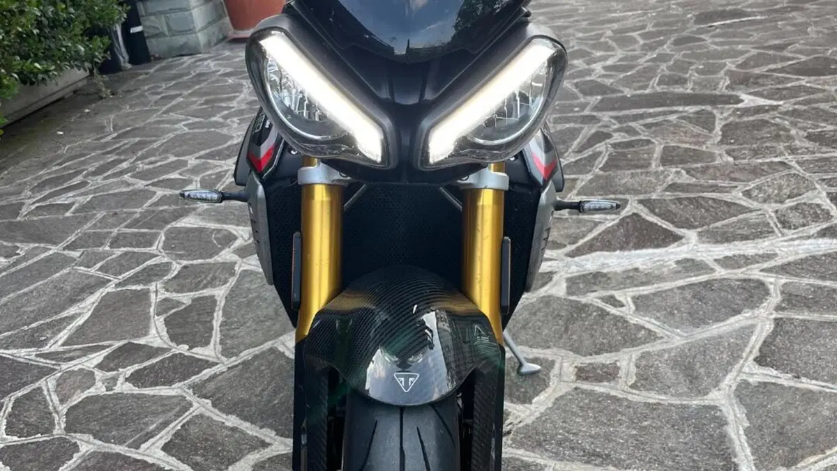 Triumph Speed Triple 1200 RS (2021 - 24)  (3)