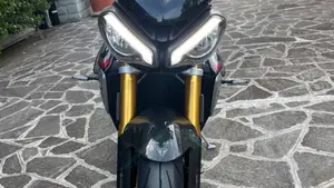 Triumph Speed Triple 1200 RS (2021 - 24)  (3)