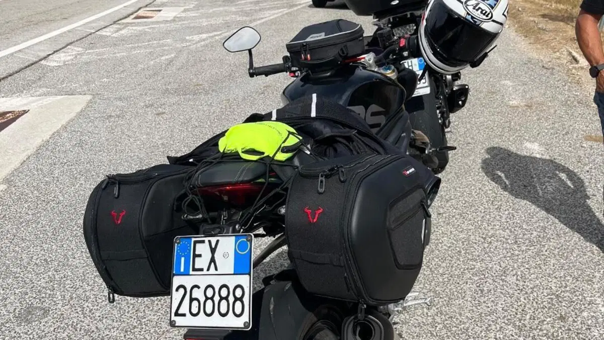 Triumph Speed Triple 1200 RS (2021 - 24)  (9)