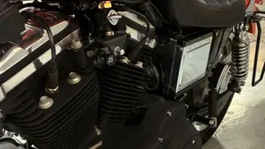 Harley-Davidson 883 R (2002 - 03) - XL 883R  (5)