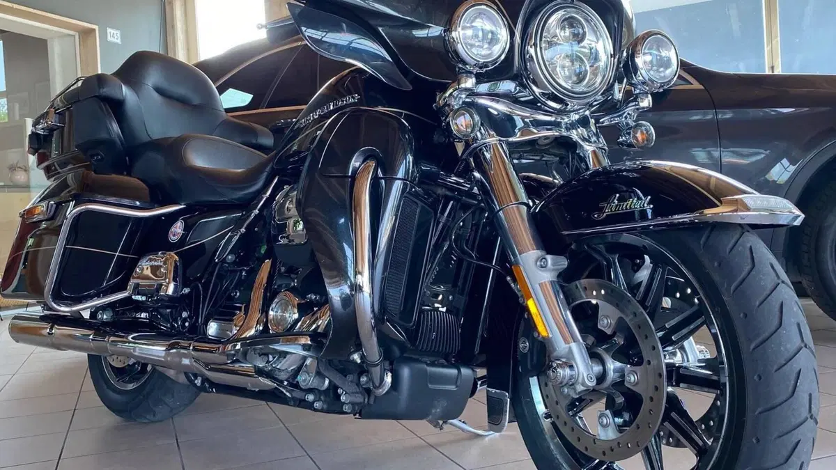 Harley-Davidson 107 Electra Glide Ultra Limited (2017 - 18) - FLHTK  (4)