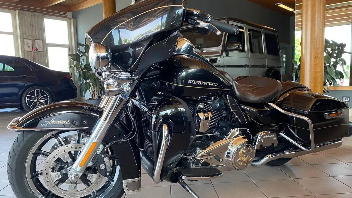 Harley-Davidson 107 Electra Glide Ultra Limited (2017 - 18) - FLHTK  (6)
