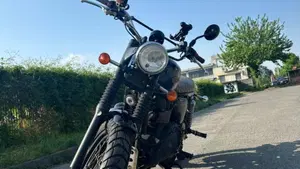 Triumph Scrambler (2006 - 17)  (3)
