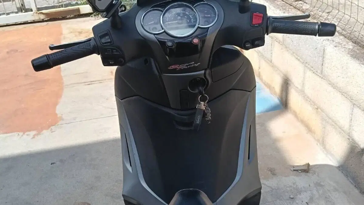 Piaggio Beverly 350 SportTouring ie ABS (2011 - 17)  (4)