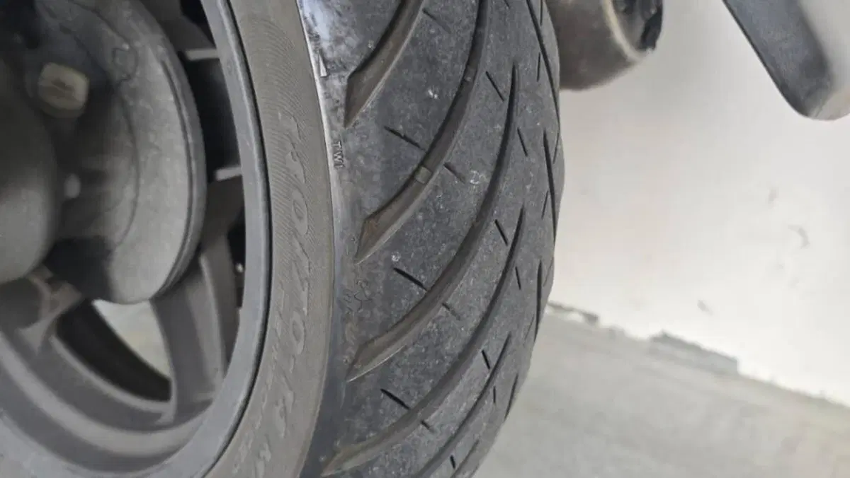 Yamaha X-Max 250 (2010 - 13)  (13)