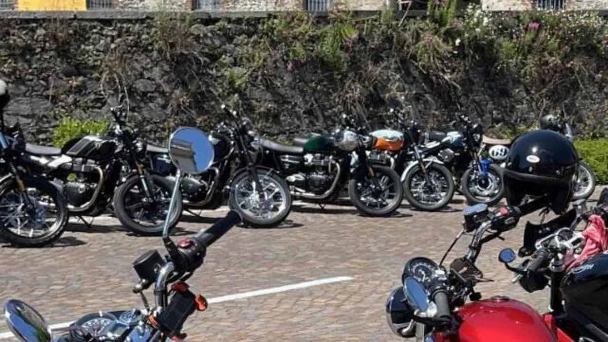Royal Enfield Classic 350 (2021 - 26)  (3)