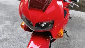 Honda VFR 800 (1998 - 01)  (7)