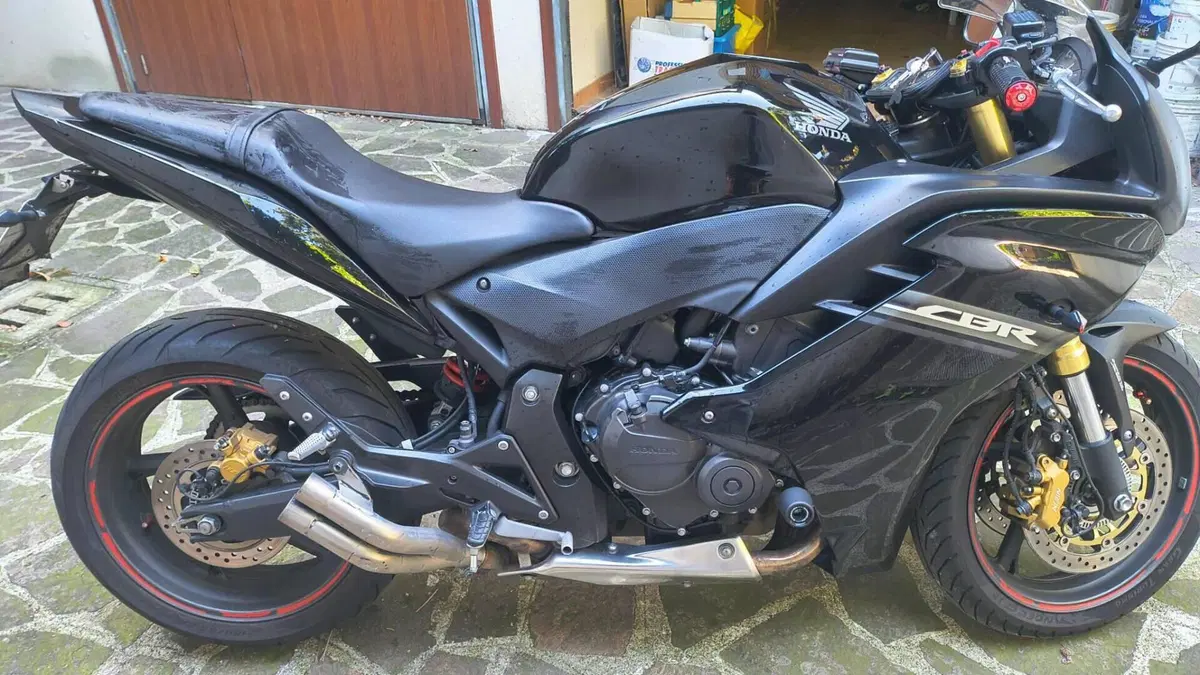 Honda CBR 600 F (2011 - 13)  (3)