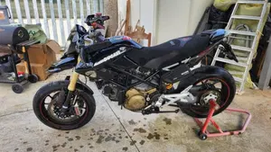 Ducati Hypermotard 1100 S (2007 - 09)  (2)