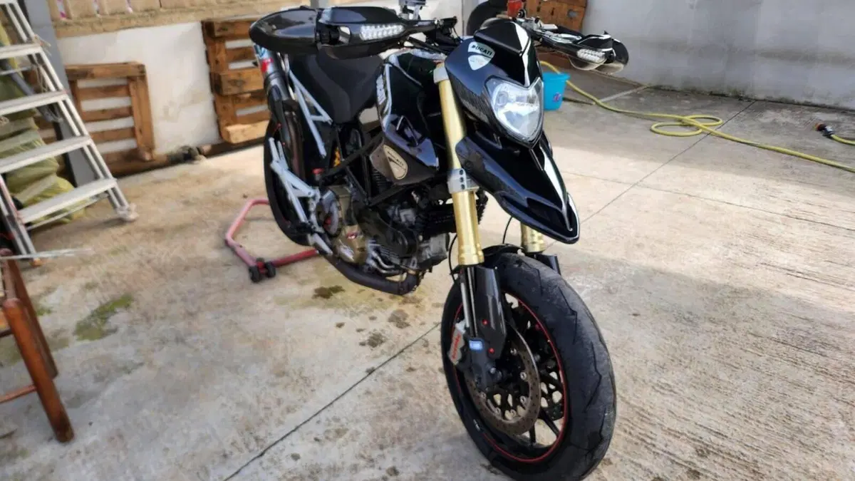 Ducati Hypermotard 1100 S (2007 - 09)  (4)