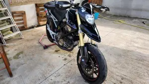 Ducati Hypermotard 1100 S (2007 - 09)  (4)