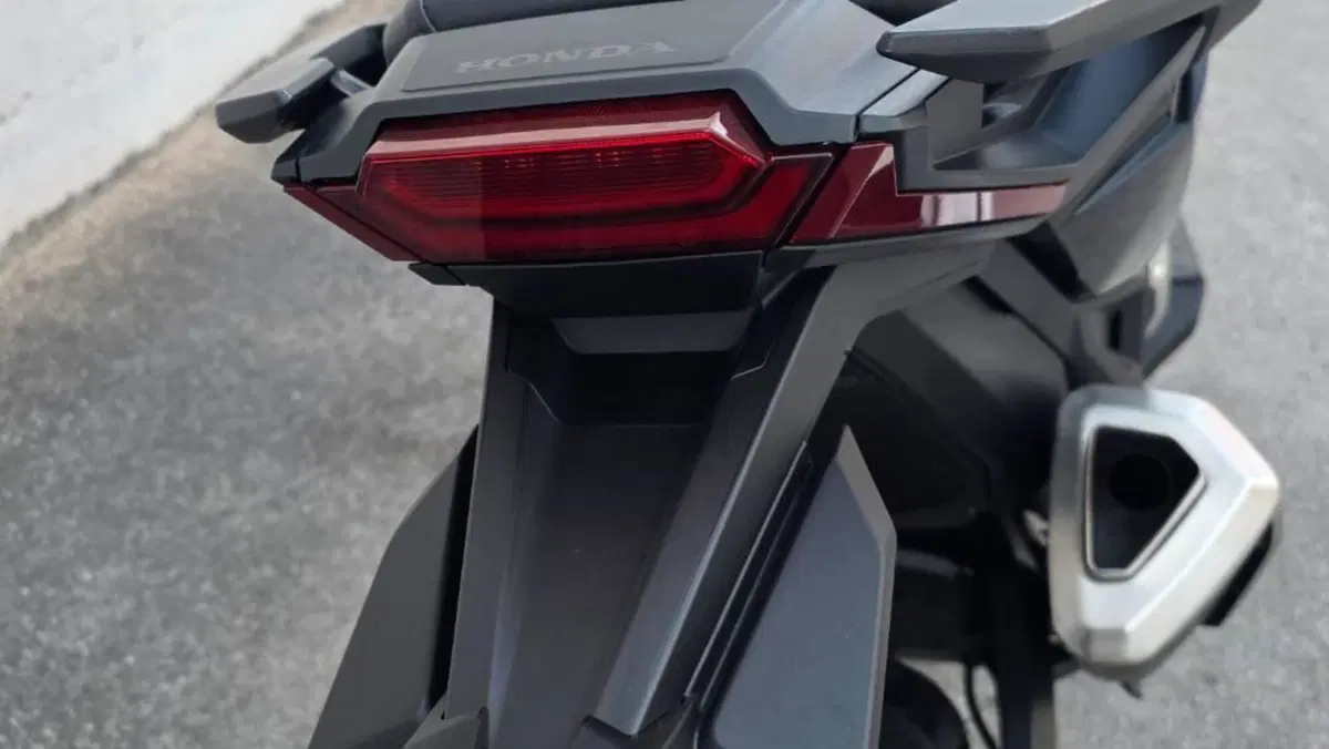 Honda X-ADV 750 DCT (2021 - 24)  (3)
