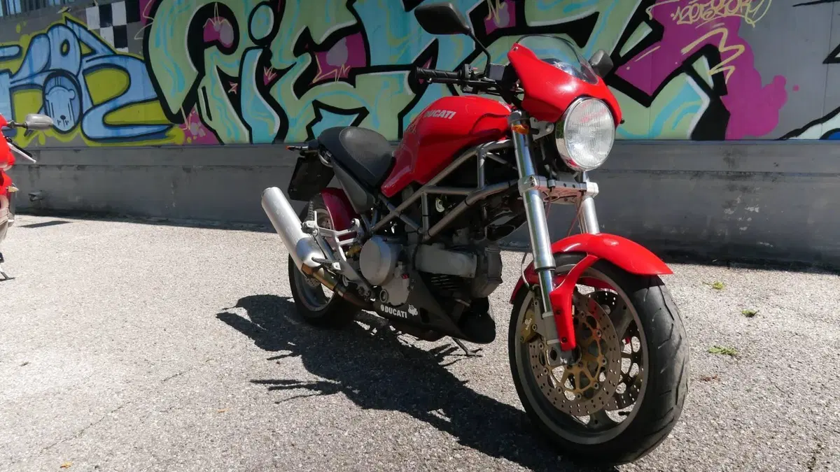 Ducati Monster 620 I.E (2002) 