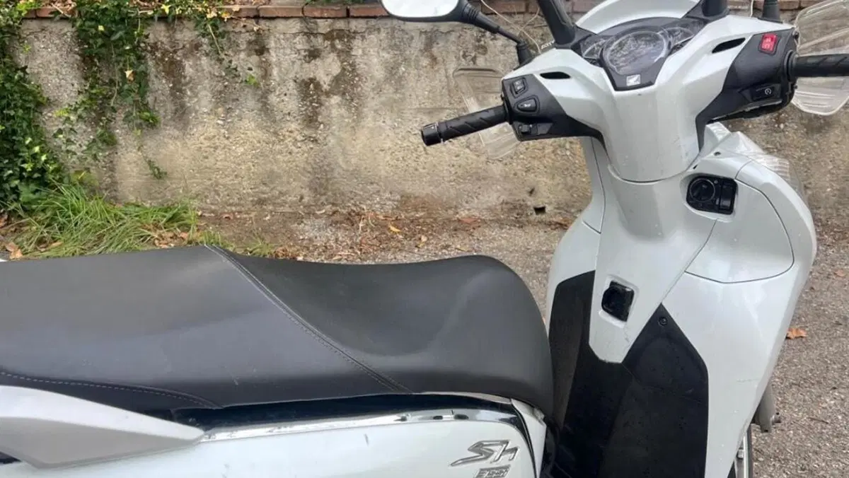 Honda SH 300 i Sport ABS (2018 - 20)  (5)