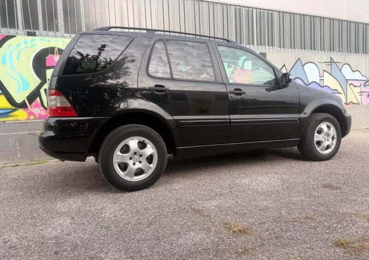 Mercedes-Benz Classe ML 270 turbodiesel cat CDI (5)
