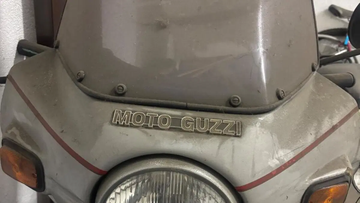 Moto Guzzi   (2)