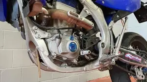 Yamaha YZ 450 F (2022)  (9)