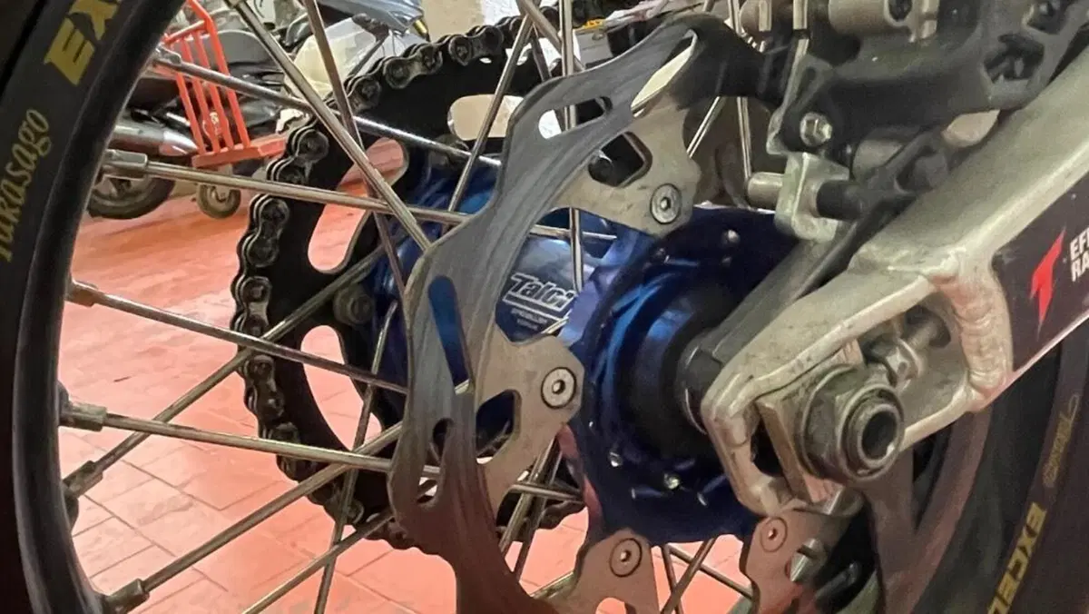 Yamaha YZ 450 F (2022)  (11)
