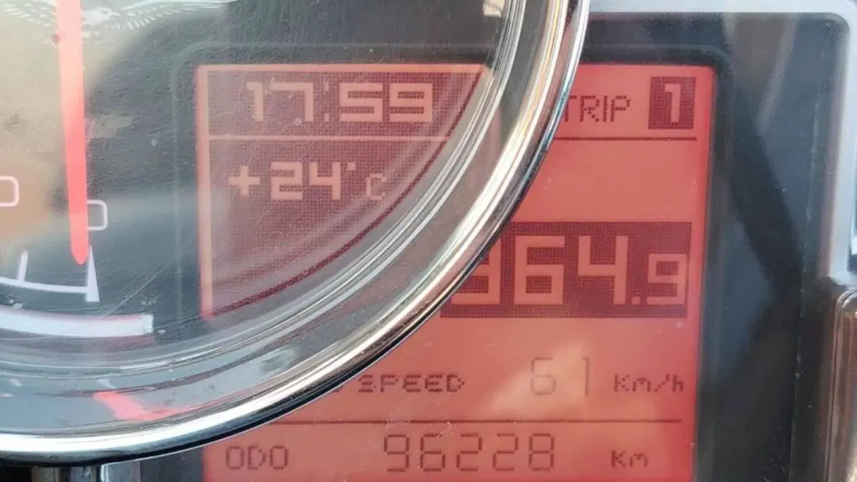 Moto Guzzi Norge 1200 GT (2009 - 11)  (7)