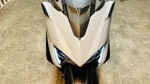 Yamaha T-Max 560 (2020 - 21)  (5)